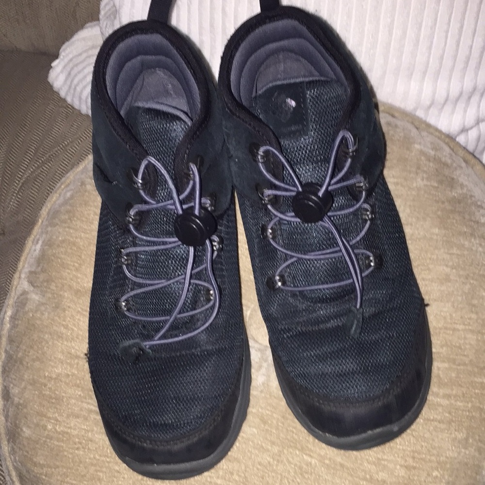 Columbia women boots size 6